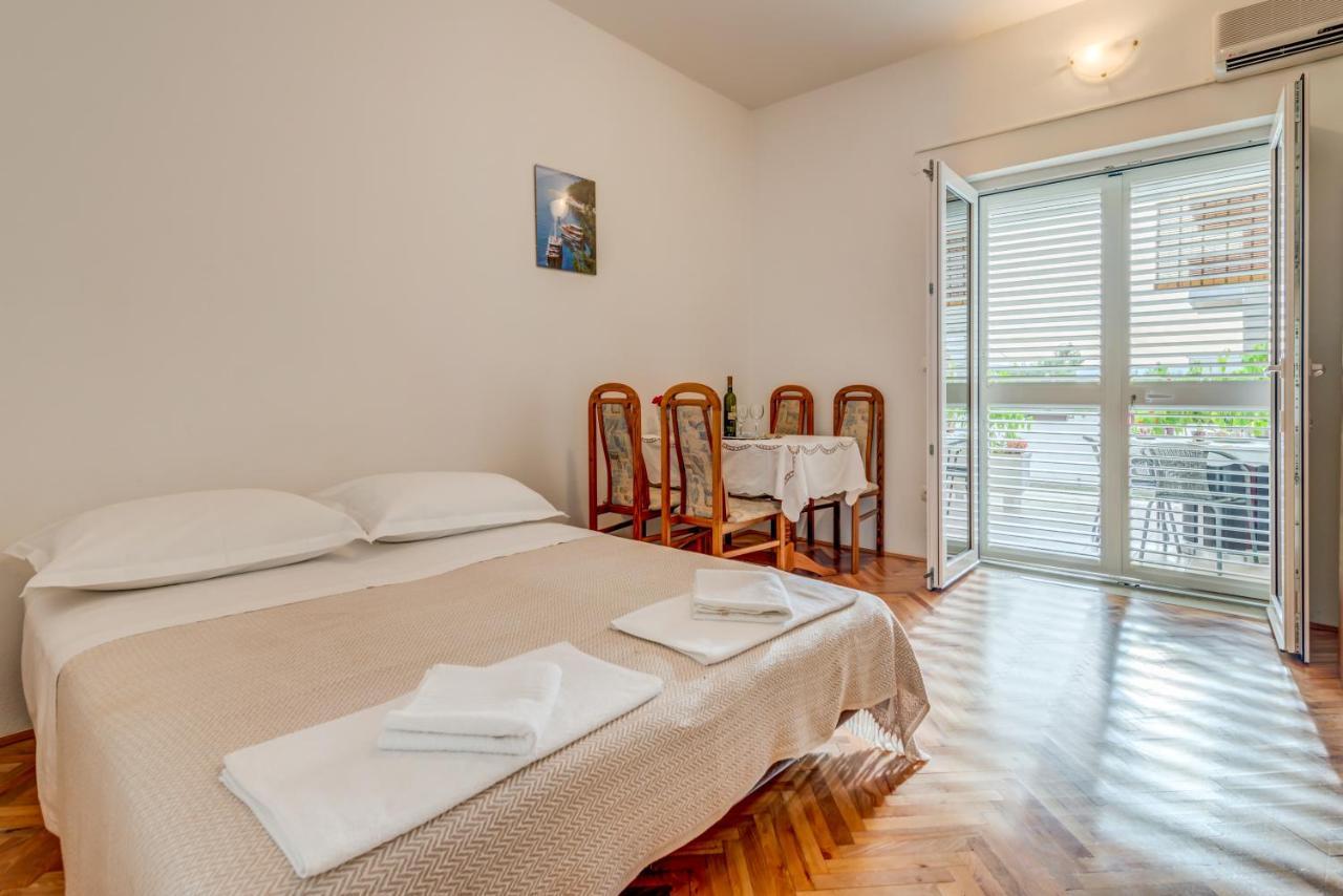 Nemira Beach Getaway 奥米什 外观 照片